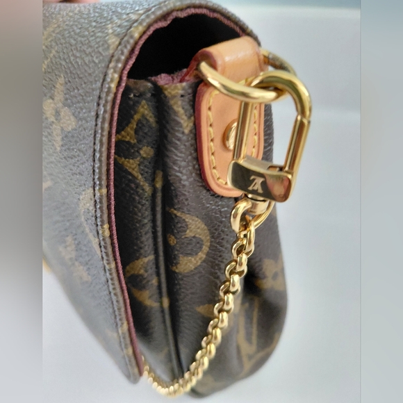 Louis Vuitton Brown Favorite MM Crossbody Bag - Picture 9 of 10